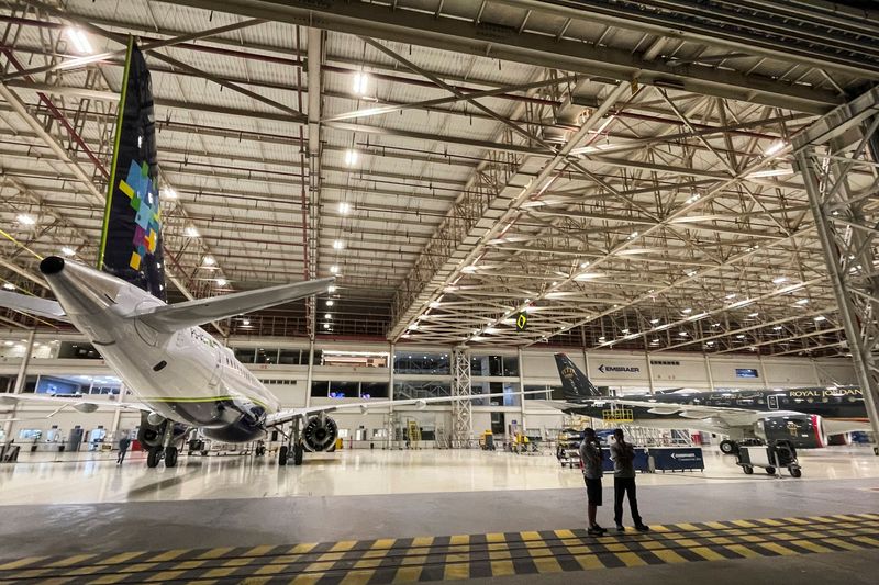 &copy; Reuters. Vista dos jatos comerciais na sede da Embraer em São José dos Campos, Brasiln18/06/2024nREUTERS/Gabriel Araujo