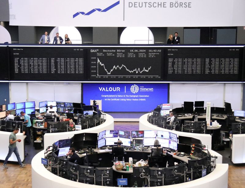 &copy; Reuters. The German share price index DAX graph is pictured at the stock exchange in Frankfurt, Germany, June 18, 2024.     REUTERS/Staff/file photo