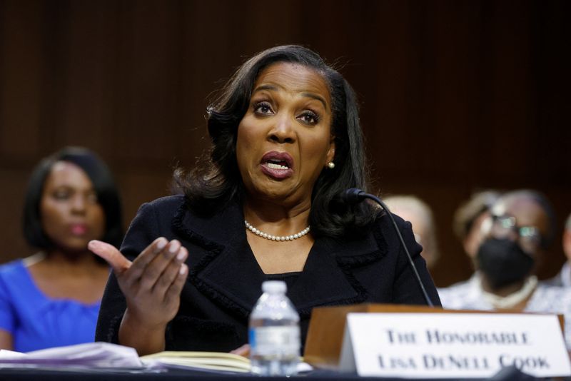 © Reuters. FILE PHOTO: Lisa Cook testifies before a Senate Banking Committee hearing on her nomination to be a member of the Federal Reserve Board of Governors (for a second term), on Capitol Hill in Washington, U.S., June 21, 2023. REUTERS/Jonathan Ernst/File Photo