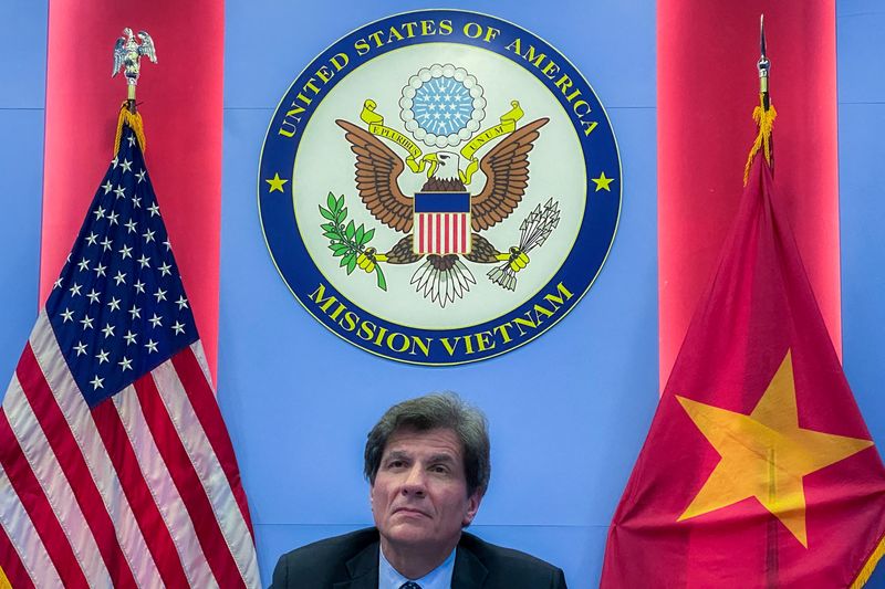 © Reuters. FILE PHOTO: U.S. Undersecretary for Economic Growth, Energy and the Environment Jose W. Fernandez looks on during a news conference in Hanoi, Vietnam, January 26, 2024. REUTERS/Thinh Nguyen/File Photo