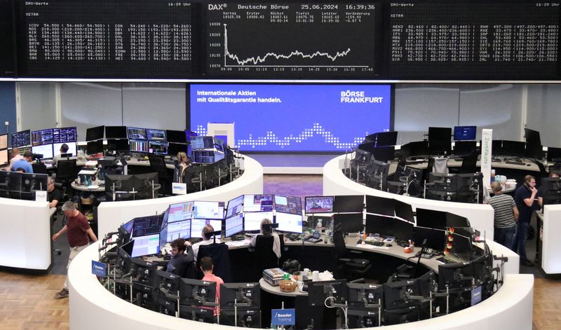 &copy; Reuters. The German share price index DAX graph is pictured at the stock exchange in Frankfurt, Germany, June 25, 2024.     REUTERS/Staff