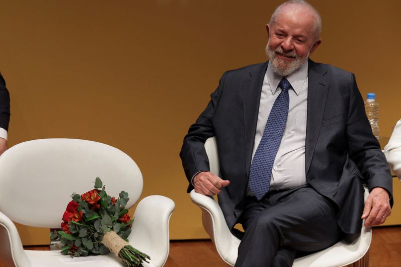 &copy; Reuters. FILE PHOTO: Brazil's President Luiz Inacio Lula da Silva attends the sworn-in ceremony of Brazilian state-run oil firm Petrobras CEO Magda Chambriard ( not pictured) in Rio de Janeiro, Brazil, June 19, 2024. REUTERS/Ricardo Moraes/File Photo