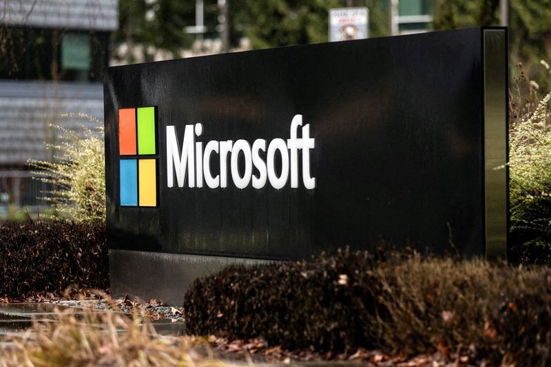 © Reuters. FILE PHOTO: Microsoft signage is seen at the company's headquarters in Redmond, Washington, U.S., January 18, 2023. REUTERS/Matt Mills McKnight/File Photo