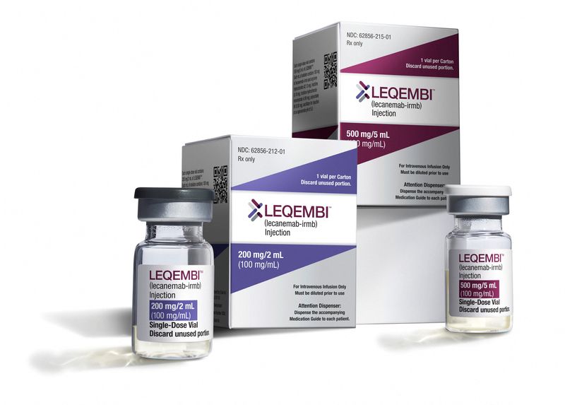 © Reuters. FILE PHOTO: The Alzheimer's drug LEQEMBI is seen in this undated handout image obtained by Reuters on January 20, 2023. Eisai/Handout via REUTERS/File Photo