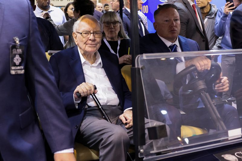 &copy; Reuters. Warren Buffett na assembleia anual de acionistas da Berkshire Hathaway Inc em Omaha, Nebraska, EUAn03/05/2024nREUTERS/Scott Morgan