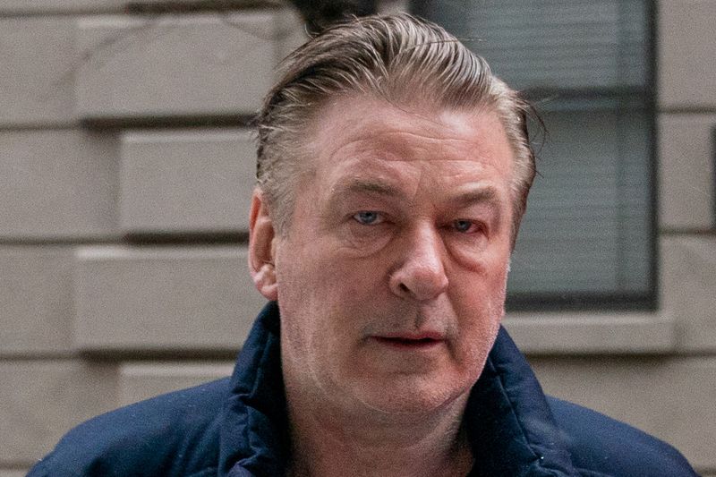 &copy; Reuters. FILE PHOTO: Actor Alec Baldwin departs his home, as he will be charged with involuntary manslaughter for the fatal shooting of cinematographer Halyna Hutchins on the set of the movie "Rust",  in New York, U.S., January 31, 2023. REUTERS/David 'Dee' Delgad