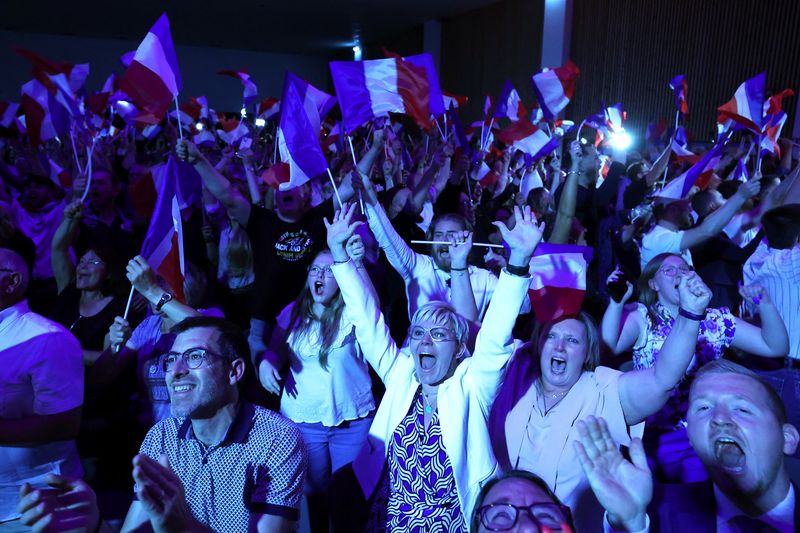 © Reuters. Supporters of Marine Le Pen, Henin-Beaumont, June 30, 2024. REUTERS/Yves Herman