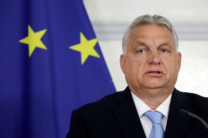 © Reuters. FILE PHOTO: Hungarian Prime Minister Viktor Orban attends a press conference at a 