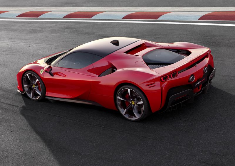 © Reuters. FILE PHOTO: Ferrari SF90 Stradale hybrid sports car is displayed at the company's base in Maranello, Italy May 29, 2019. Ferrari/Handout via REUTERS 