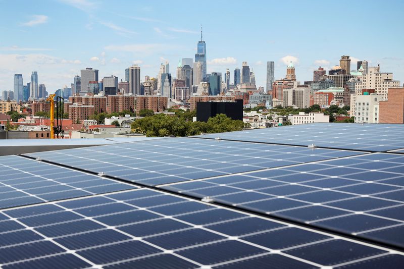 &copy; Reuters. Telhado solar em New York.  REUTERS/Brendan McDermid