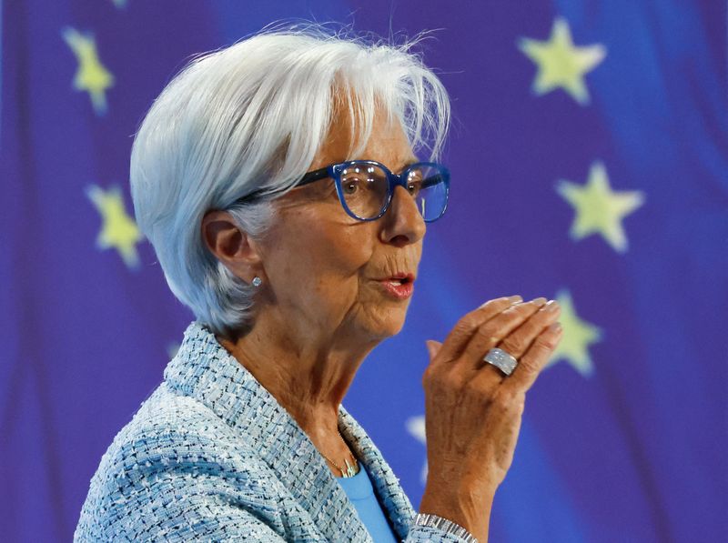 &copy; Reuters. Presidente do Banco Central Europeu, Christine Lagarde, durante entrevista coletiva em Frankfurtn06/06/2024 REUTERS/Wolfgang Rattay