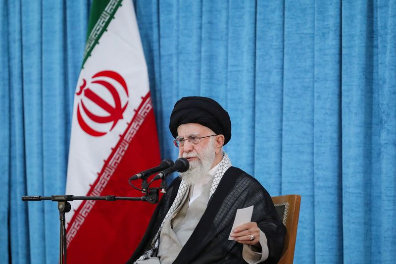 &copy; Reuters. Líder supremo do Irã, aiatolá Ali Khamenei, discursa em Teerãn03/06/2024 Gabinete do Líder Supremo do Irã/WANA (West Asia News Agency) via REUTERS