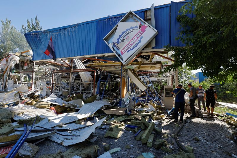 &copy; Reuters. Ataque em Donetskn 3/7/2024   REUTERS/Alexander Ermochenko