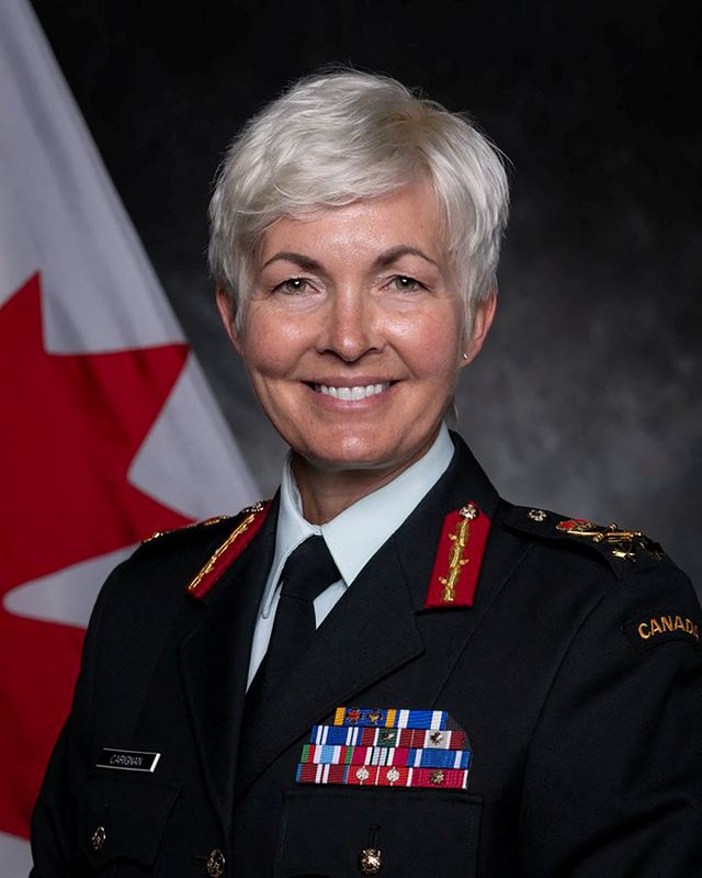 © Reuters. Canadian Armed Forces Lieutenant-General Jennie Carignan, who has been named as the next chief of the Defence Staff, poses in an undated photograph.  Governor General of Canada/Handout via REUTERS  