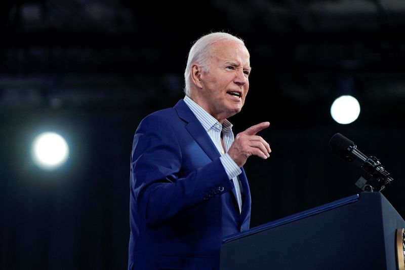 © Reuters. FILE PHOTO: U.S. President Joe Biden speaks during a campaign rally in Raleigh, North Carolina, U.S., June 28, 2024. REUTERS/Elizabeth Frantz/File Photo