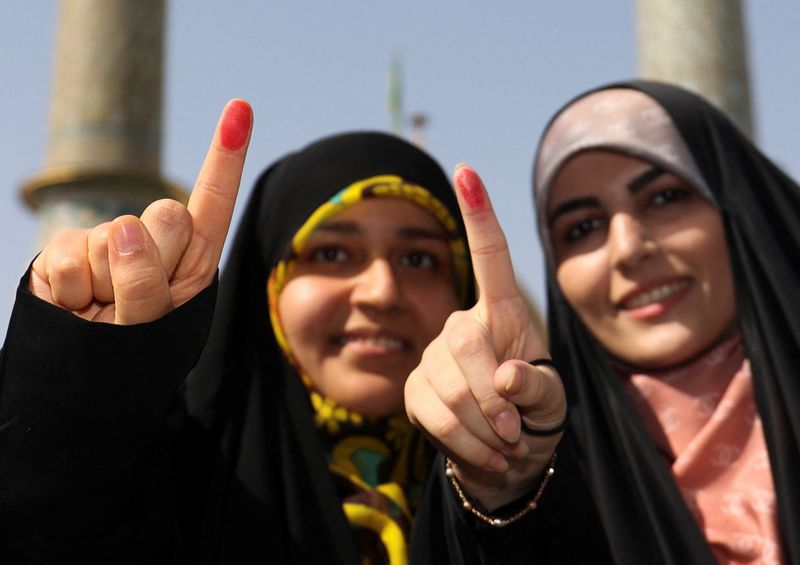 &copy; Reuters. Iranianas votam em eleição presidencial n 5/7/2024    Majid Asgaripour/WANA (West Asia News Agency) via REUTERS