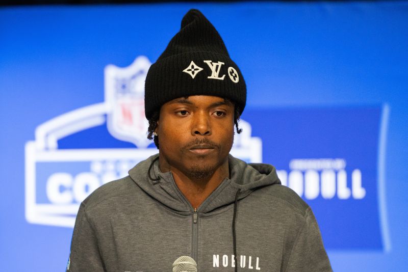 © Reuters. FILE PHOTO: Feb 29, 2024; Indianapolis, IN, USA; Oregon defensive back Khyree Jackson (DB16) talks to the media during the 2024 NFL Combine at Lucas Oil Stadium. Mandatory Credit: Trevor Ruszkowski-USA TODAY Sports/File Photo