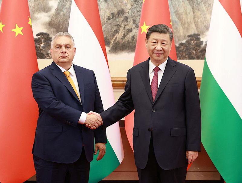 &copy; Reuters. Chinese President Xi Jinping meets Hungary's Prime Minister Viktor Orban at the Diaoyutai State Guesthouse in Beijing, China July 8, 2024. China Daily via REUTERS