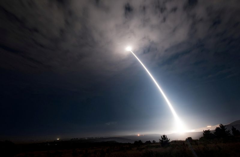 © Reuters. FILE PHOTO: An unarmed Minuteman III intercontinental ballistic missile launches during an operational test at 2:10 a.m. Pacific Daylight Time at Vandenberg Air Force Base, California, U.S., August 2, 2017. U.S. Air Force/Senior Airman Ian Dudley/Handout via REUTERS/File Photo