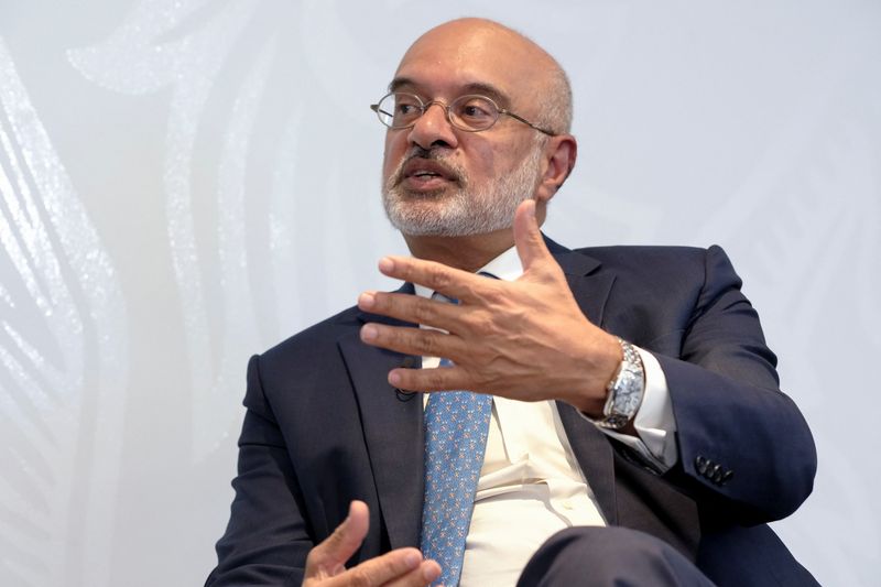 © Reuters. FILE PHOTO: DBS CEO Piyush Gupta speaks during a Reuters Newsmaker event in Singapore September 14, 2023. REUTERS/Mindy Tan/File Photo