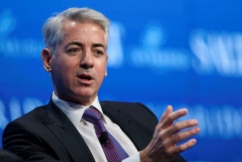 &copy; Reuters. FILE PHOTO: Bill Ackman, chief executive officer and portfolio manager at Pershing Square Capital Management, speaks during the SALT conference in Las Vegas, Nevada, U.S. May 18, 2017. REUTERS/Richard Brian/File Photo