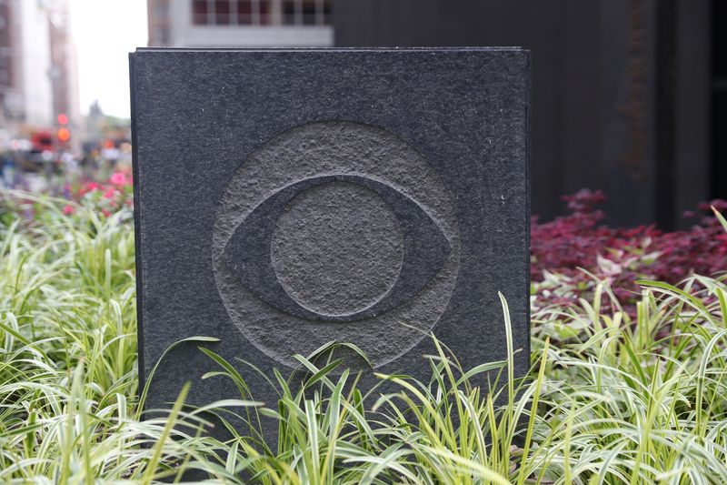 © Reuters. File photo: The CBS broadcasting logo is seen outside their headquarters in Manhattan, New York, U.S., July 30, 2018.  REUTERS/Shannon Stapleton/File photo