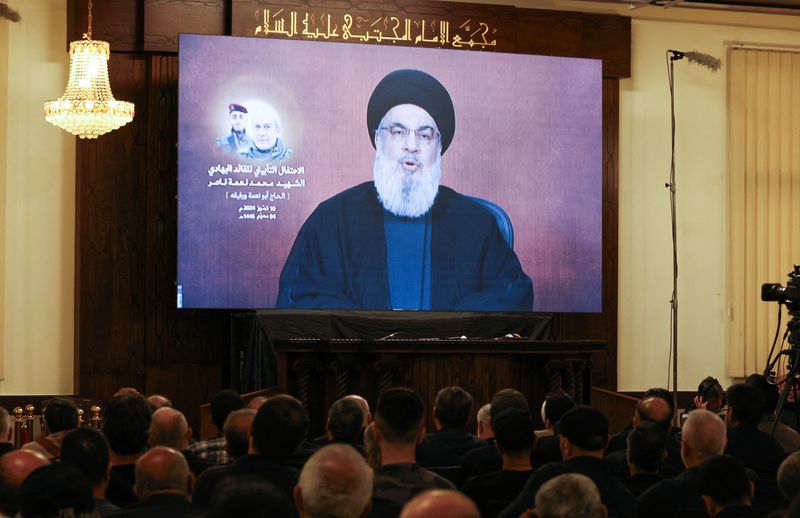 &copy; Reuters. O líder do Hezbollah no Líbano, Sayyed Hassan Nasrallah, discursa em um serviço memorial para Mohammed Nasser, em Beiruten10/07/2024nREUTERS/Mohamed Azakir