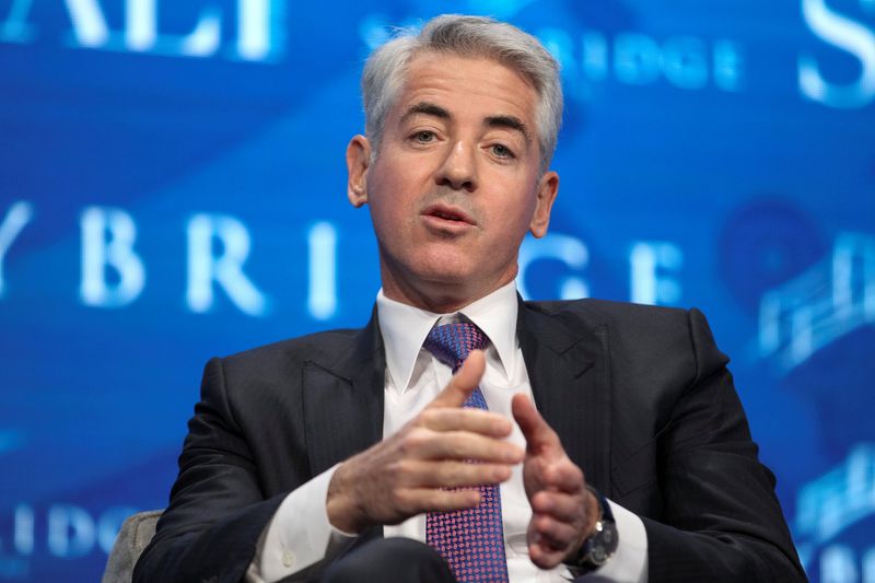 &copy; Reuters. FILE PHOTO: Bill Ackman, chief executive officer and portfolio manager at Pershing Square Capital Management, speaks during the SALT conference in Las Vegas, Nevada, U.S. May 18, 2017.  REUTERS/Richard Brian/File Photo