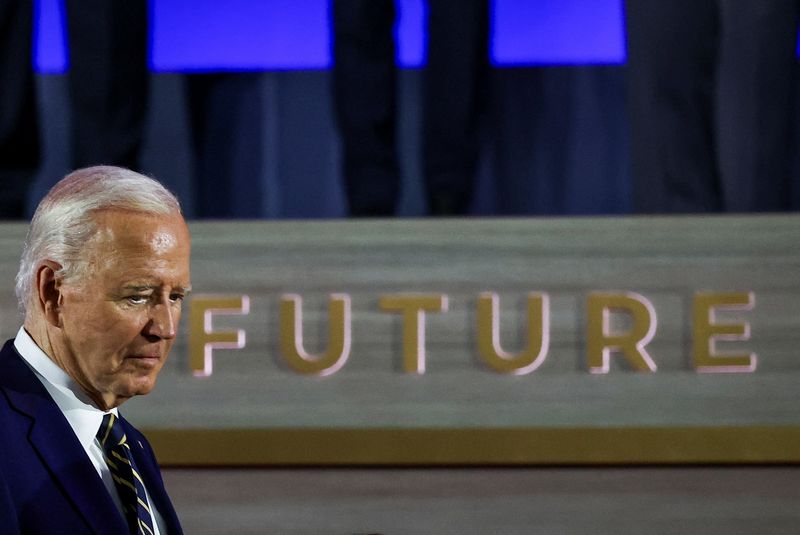 © Reuters. FILE PHOTO: U.S. President Joe Biden attends a NATO event to commemorate the 75th anniversary of the alliance, in Washington, U.S., July 9, 2024. REUTERS/Yves Herman/File Photo