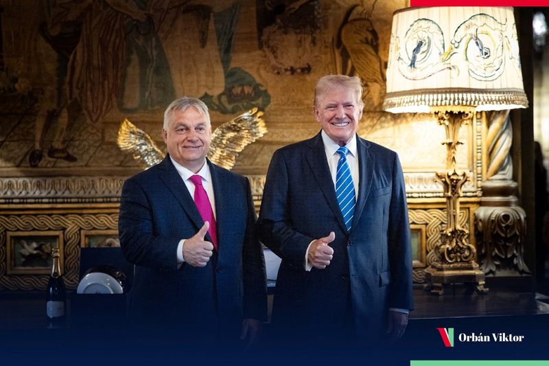 &copy; Reuters. Orbán se reúne com Trump na Flórida, em foto obtida de rede socialn11/07/2024nViktor Orbán via X/via REUTERS