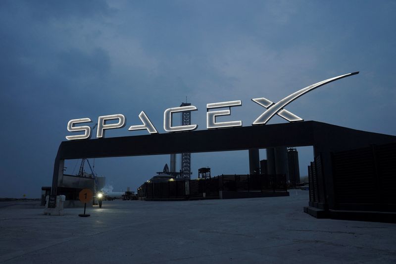 &copy; Reuters. FILE PHOTO: The entrance to the SpaceX rocket launch area is pictured in Brownsville, Texas, U.S., May 12, 2024. REUTERS/Veronica Gabriela Cardenas/File Photo