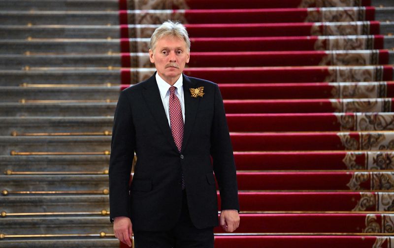 © Reuters. FILE PHOTO: Kremlin spokesman Dmitry Peskov leaves after a reception on Victory Day, which marks the 79th anniversary of the victory over Nazi Germany in World War Two, in Moscow, Russia, May 9, 2024. Sputnik/Alexei Maishev/Kremlin via REUTERS/File Photo