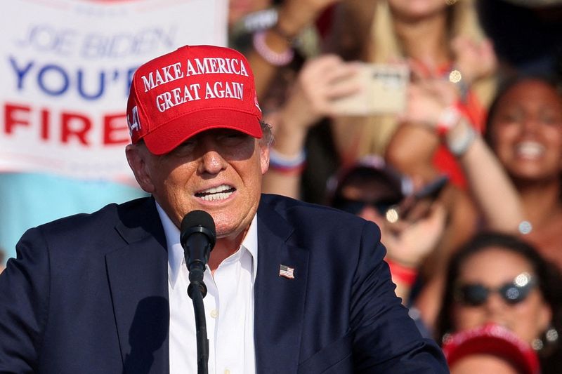 &copy; Reuters. FILE PHOTO: Republican presidential candidate and former U.S. President Donald Trump speaks during a campaign rally at the Butler Farm Show in Butler, Pennsylvania, U.S., July 13, 2024. REUTERS/Brendan McDermid/File Photo