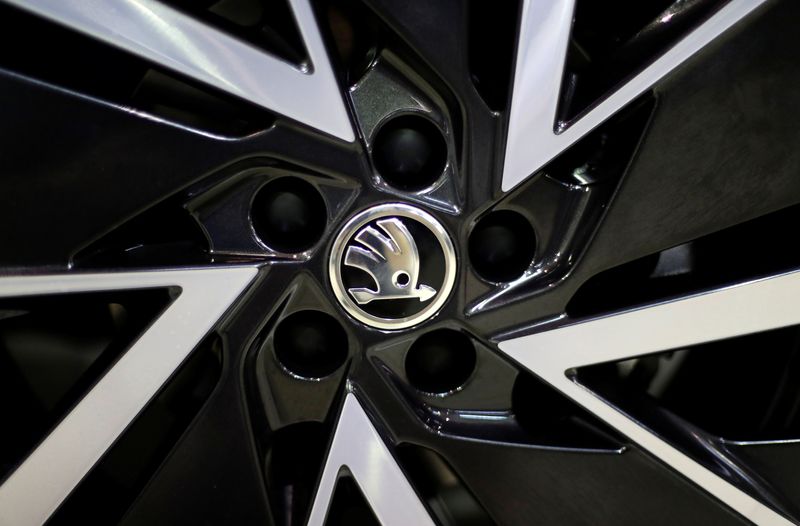 &copy; Reuters. A logo is seen on a wheel of a Skoda car during the Prague Autoshow in Prague, Czech Republic, April 13, 2019.   REUTERS/David W Cerny/File Photo