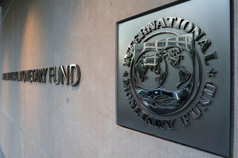 &copy; Reuters. FILE PHOTO: The International Monetary Fund (IMF) logo is seen outside the headquarters building in Washington, U.S. on September 4, 2018. REUTERS/Yuri Gripas/File Photo