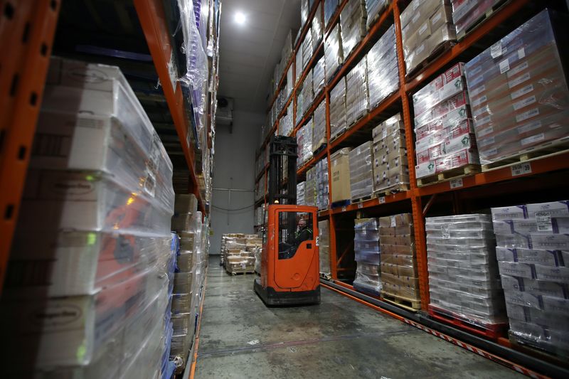 &copy; Reuters. FILE PHOTO: Frozen food is seen in storage at Lineage Logistics in Heywood, Britain, April 29, 2020. REUTERS/Molly Darlington/File Photo