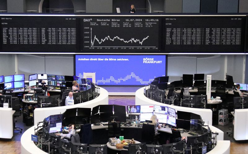 &copy; Reuters. FILE PHOTO: The German share price index DAX graph is pictured at the stock exchange in Frankfurt, Germany, July 16, 2024.     REUTERS/Staff/File Photo