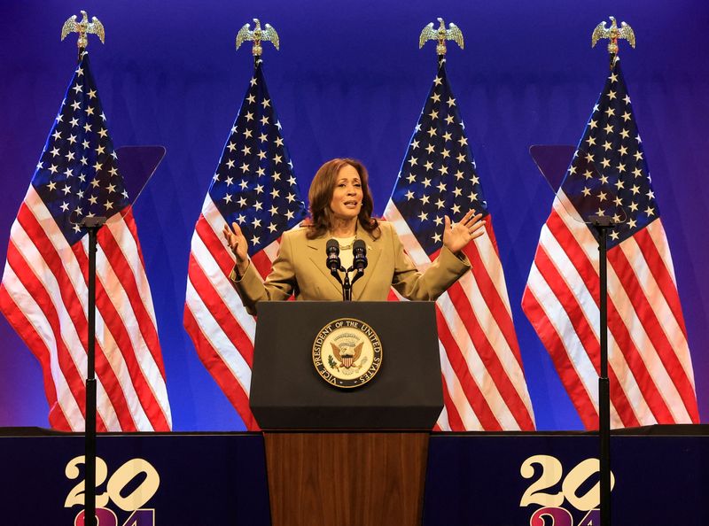 &copy; Reuters. FILE PHOTO: U.S. Vice President Kamala Harris speaks at an Asian and Pacific Islander American Vote (APIAVote) presidential town hall in Philadelphia, Pennsylvania, U.S., July 13, 2024. REUTERS/Kevin Mohatt/File Photo