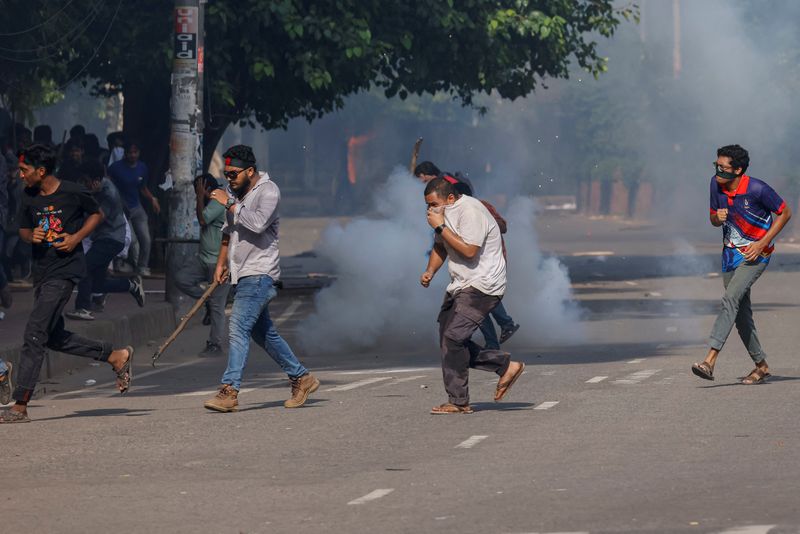 &copy; Reuters. Protesto em Dacan 17/7/2024   REUTERS/Mohammad Ponir Hossain