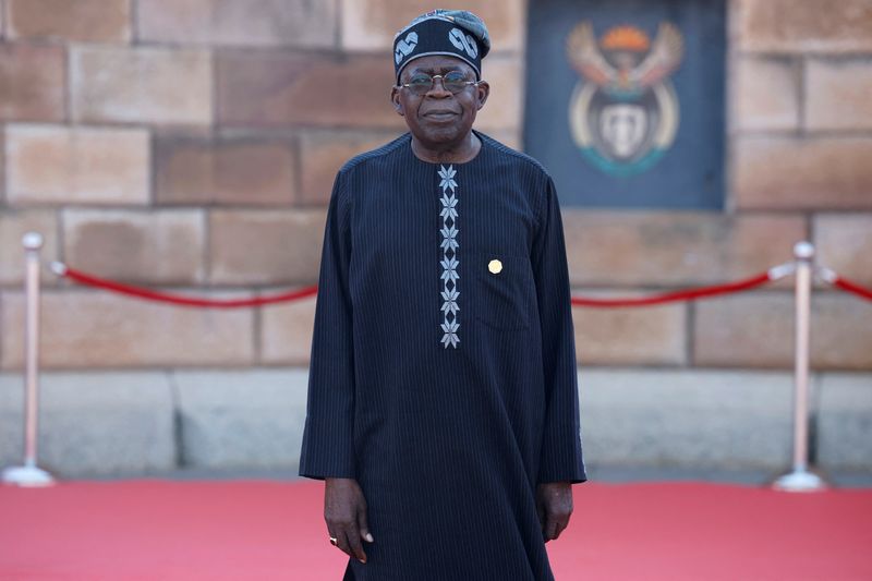 &copy; Reuters. FILE PHOTO: Nigerian President Bola Tinubu arrives ahead of the inauguration of South Africa's Cyril Ramaphosa as President at the Union Buildings in Pretoria on June 19, 2024.  PHILL MAGAKOE/Pool via REUTERS/File Photo