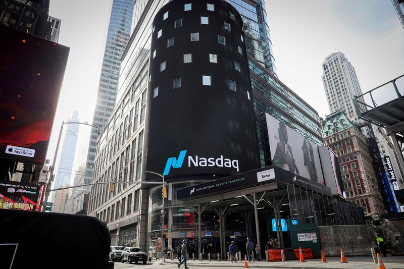 © Reuters. FILE PHOTO: The Nasdaq Market site is seen in New York City, U.S., March 26, 2024. REUTERS/Brendan McDermid/File Photo