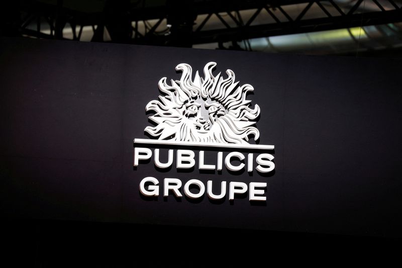 &copy; Reuters. FILE PHOTO: A logo of Publicis Groupe is seen at Porte de Versailles exhibition center in Paris, France June 15, 2022. REUTERS/Benoit Tessier/File Photo