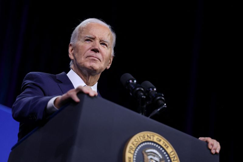 &copy; Reuters. U.S. President Joe Biden looks on at the 115th NAACP National Convention in Las Vegas, Nevada, U.S., July 16, 2024. REUTERS/Tom Brenner/File Photo