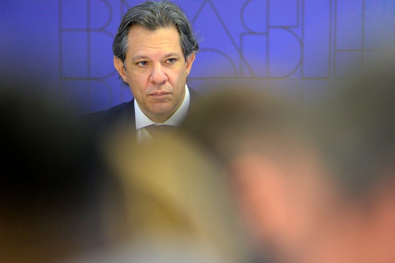 © Reuters. FILE PHOTO: Brazil's Finance Minister Fernando Haddad attends a meeting at the Planalto Palace in Brasilia, Brazil, July 3, 2024. REUTERS/Andressa Anholete/File Photo