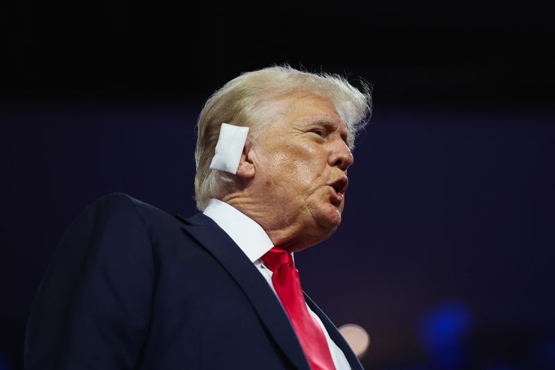 © Reuters. Republican presidential nominee and former U.S. President Donald Trump attends Day 4 of the Republican National Convention (RNC), at the Fiserv Forum in Milwaukee, Wisconsin, U.S., July 18, 2024. REUTERS/Andrew Kelly