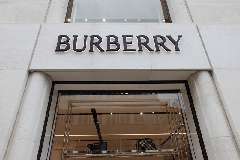 © Reuters. FILE PHOTO: A Burberry logo displayed outside its store on New Bond Street in London, Britain, July 15, 2024. REUTERS/Hollie Adams/File Photo