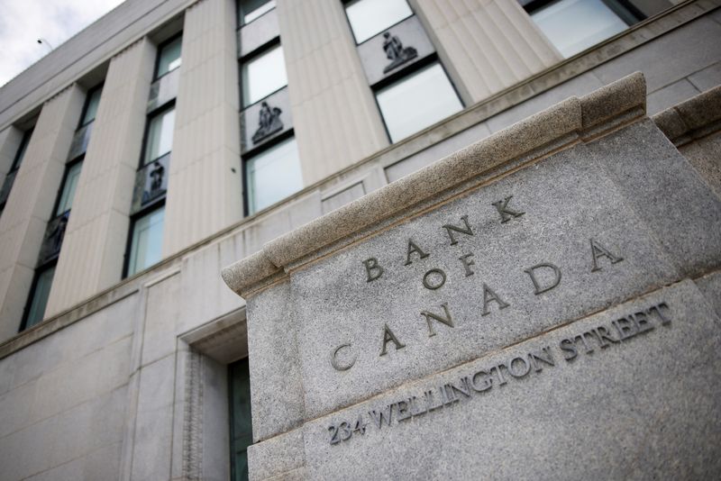 © Reuters. FILE PHOTO: General view of the Bank of Canada building on Parliament Hill in Ottawa, Ontario, Canada September 17, 2020.  REUTERS/Blair Gable/File Photo