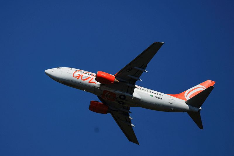 © Reuters. FILE PHOTO: An airplane of Brazilian airline Gol takes off from Brasilia International Airport, in Brasilia, Brazil May 27, 2024.REUTERS/Adriano Machado/File Photo