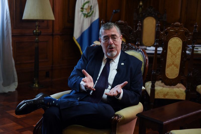 &copy; Reuters. FILE PHOTO: Guatemala's President Bernardo Arevalo gestures during an interview with Reuters at the National Palace of Culture, in Guatemala City, Guatemala February 8, 2024. REUTERS/Cristina Chiquin/File Photo