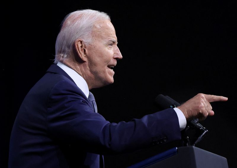 &copy; Reuters. FILE PHOTO: U.S. President Joe Biden speaks at the 115th NAACP National Convention in Las Vegas, Nevada, U.S., July 16, 2024. REUTERS/Tom Brenner/File Photo